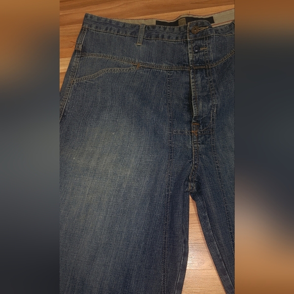 Vintage MFG Jean Shorts Skater Style 15" Inseam Baggy Fit Medium Wash Denim 90s - Picture 6 of 10